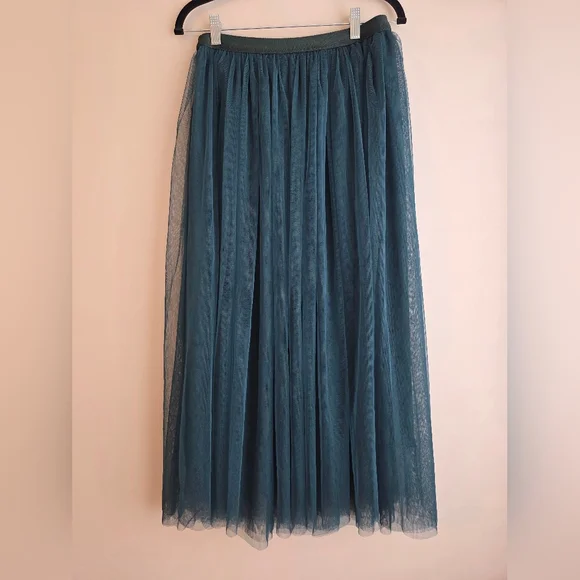 Romantic Dark Emerald Tulle Tutu Midi Skirt - Picture 3 of 8